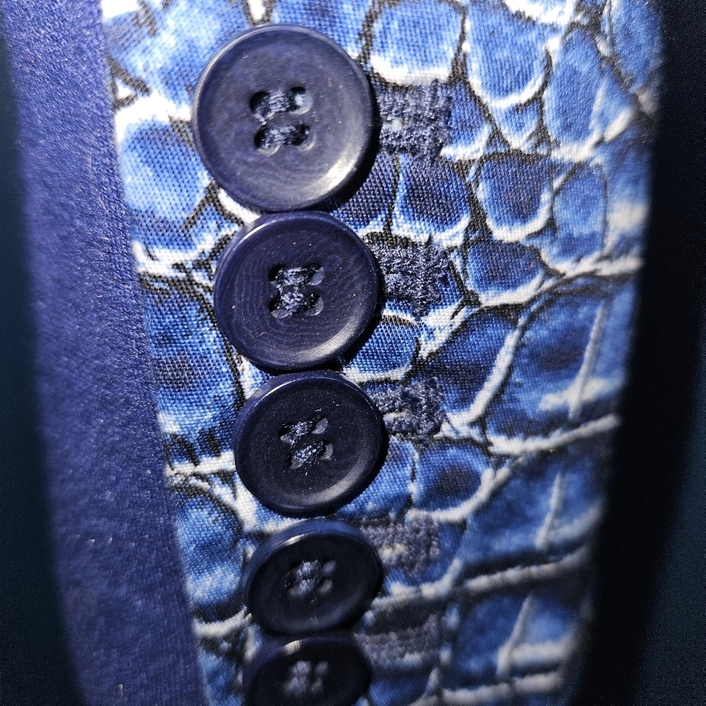 BCBGMAXAZARIA Fitted Snakeskin Printed Jordyn Single Button Blazer - Picture 2 of 6